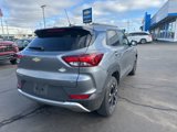 Used 2022 Chevrolet TrailBlazer LT w/ Convenience Package image 2