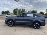 Used 2024 Kia Sorento S image 6