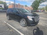 Used 2022 GMC Terrain Denali w/ Denali Premium Package image 2