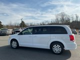 Used 2018 Dodge Grand Caravan SE w/ UConnect Hands-Free Group image 4