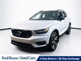 Used 2022 Volvo XC40 T5 R-Design w/ Advanced Package image 3