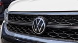 Certified 2022 Volkswagen Taos SE image 3