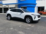 Used 2024 Chevrolet Trax LS image 2