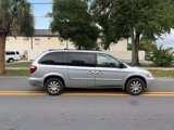 Used 2005 Chrysler Town & Country Touring w/ Leather Interior Group image 4