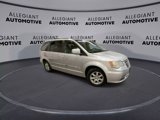 Used 2011 Chrysler Town & Country Touring image 4