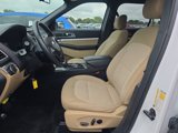 Used 2017 Ford Explorer XLT image 3