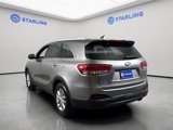 Used 2017 Kia Sorento LX w/ LX Convenience Package image 6