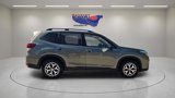 Used 2021 Subaru Forester Premium image 2