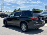 Used 2023 Chevrolet Traverse LT image 3