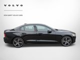 Certified 2019 Volvo S60 T8 R-Design image 2