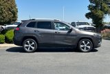 Used 2019 Jeep Cherokee Limited image 3