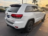 Used 2019 Jeep Grand Cherokee Trailhawk image 3