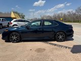 Used 2021 Toyota Camry SE image 3
