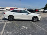 Used 2018 Chevrolet Malibu LT w/ Leather Package image 2