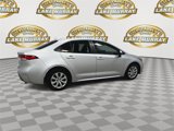 Used 2022 Toyota Corolla LE image 3