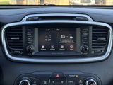 Used 2017 Kia Sorento LX w/ LX Convenience Package image 3