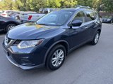 Used 2016 Nissan Rogue SV w/ SV Premium Package image 3