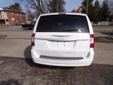 Used 2015 Chrysler Town & Country Touring-L w/ Driver Convenience Group image 6