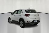 New 2025 Hyundai Venue SE image 5