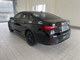 Used 2022 Volkswagen Jetta SE image 2