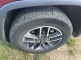 Used 2019 Jeep Grand Cherokee Limited w/ Luxury Group II image 2