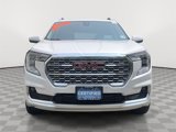 Used 2022 GMC Terrain Denali image 2