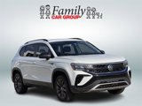 Used 2022 Volkswagen Taos S image 2