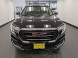 Used 2022 GMC Terrain SLE w/ Driver Convenience Package image 2
