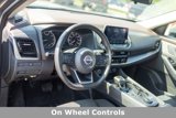 Used 2022 Nissan Rogue SV image 4