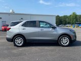 Used 2023 Chevrolet Equinox LT image 2