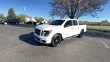 Used 2019 Nissan Titan SV w/ SV Convenience Package image 4