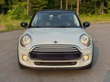 Used 2015 MINI Cooper 4-Door Hardtop image 2