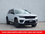 New 2025 Jeep Grand Cherokee Altitude image 2