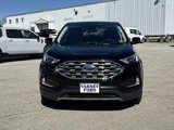 Used 2022 Ford Edge Titanium image 2