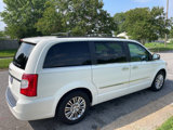 Used 2013 Chrysler Town & Country Touring-L w/ Entertainment Group #2 image 6