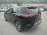 Used 2021 Nissan Rogue SV image 3