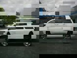 Used 2016 Chevrolet Suburban LT image 2