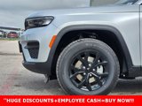 New 2025 Jeep Grand Cherokee Altitude image 5
