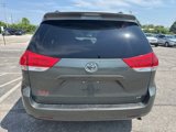 Used 2014 Toyota Sienna LE image 4