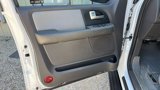 Used 2003 Ford Expedition XLT image 2