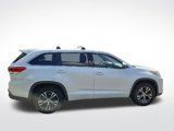 Used 2018 Toyota Highlander LE image 6