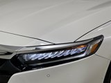 Used 2018 Honda Accord Touring image 2