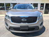 Used 2017 Kia Sorento AWD image 2