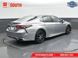 Used 2023 Toyota Camry SE image 2