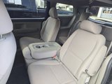 Used 2018 Kia Sedona LX image 4