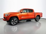 Used 2017 Toyota Tacoma TRD Sport image 3