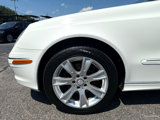 Used 2009 Mercedes-Benz E 350 4MATIC Sedan image 4