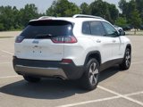 Used 2019 Jeep Cherokee Limited image 4