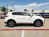 Used 2020 Kia Sportage LX image 4