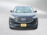 Used 2019 Ford Edge Titanium w/ Cold Weather Package image 2
